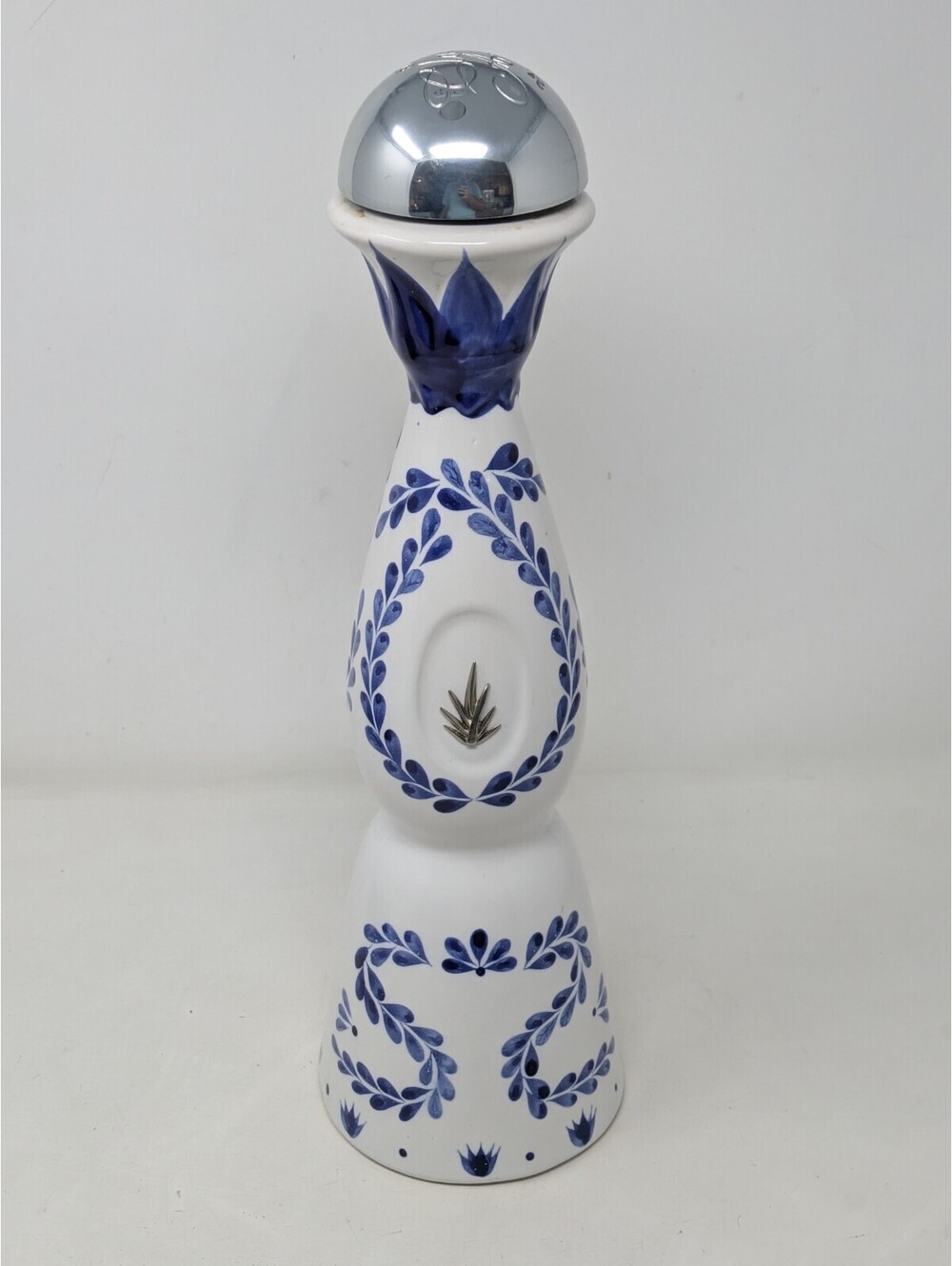 Clase Azul Reposado Tequila 750ml Collectible Blue & White Ceramic Bottle Empty